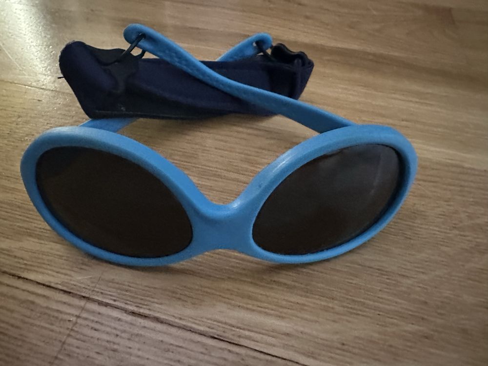 Okulary przeciwsloneczne dla małych dzieci Decathlon