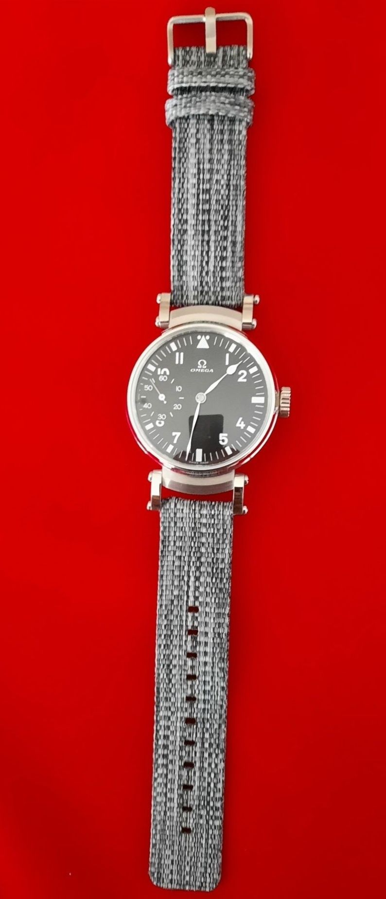 Omego 46mm w przepięknym militernym stylu.