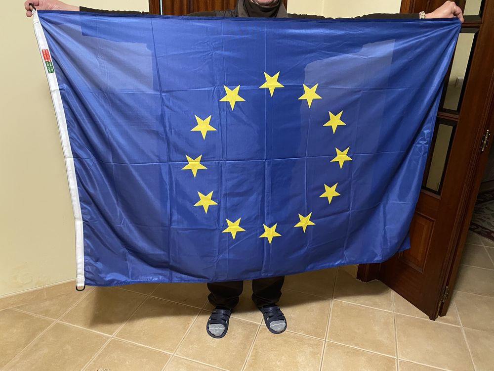 Bandeira oficial da Com. Econ. Europeia