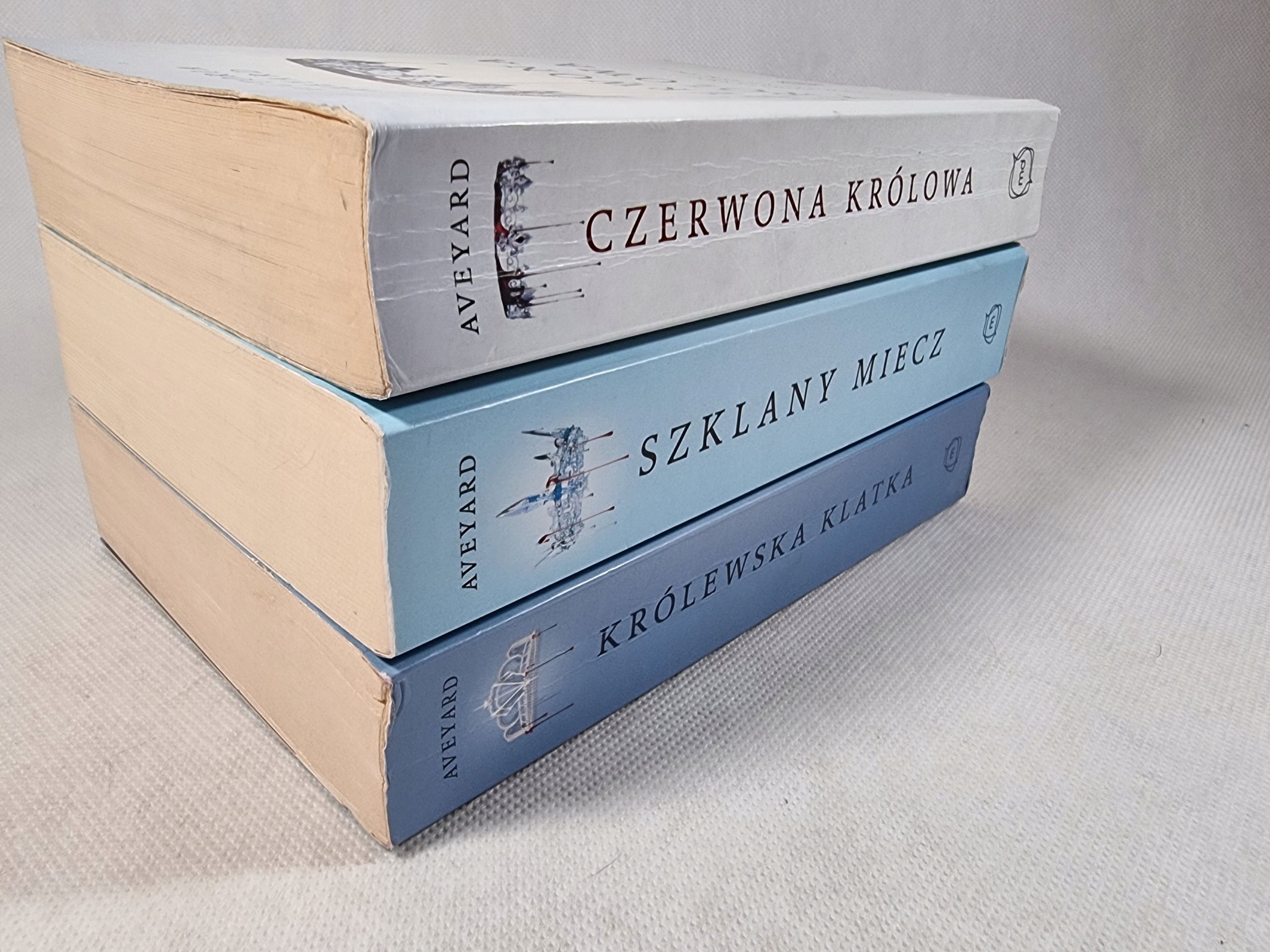 Czerwona Królowa 1-3 / Królewska Klatka / Victoria Aveyard