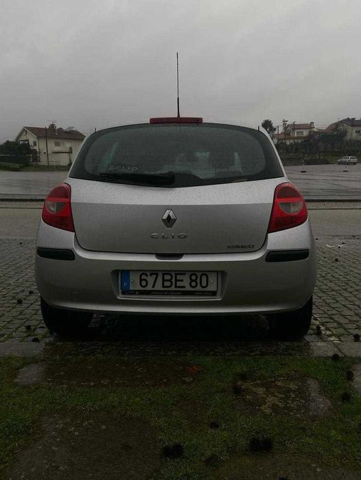 Renault Clio III - 1.5 dci - 86cv