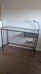 Secretária IKEA VITTJO