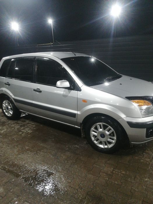 Продам авто Ford Fusion