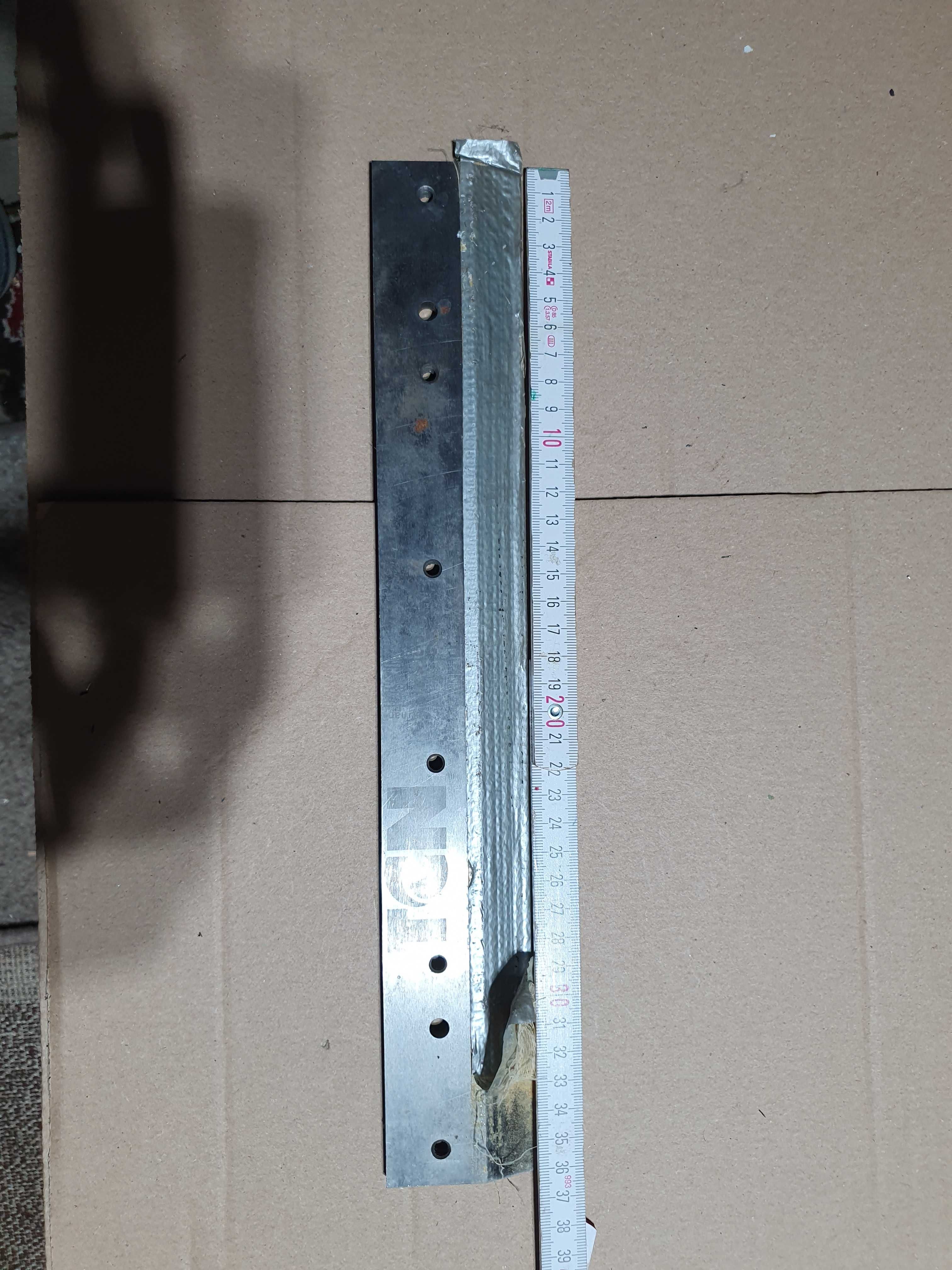 FASSCO F236  nóz trwały z specjalna wkładką materiał na noże