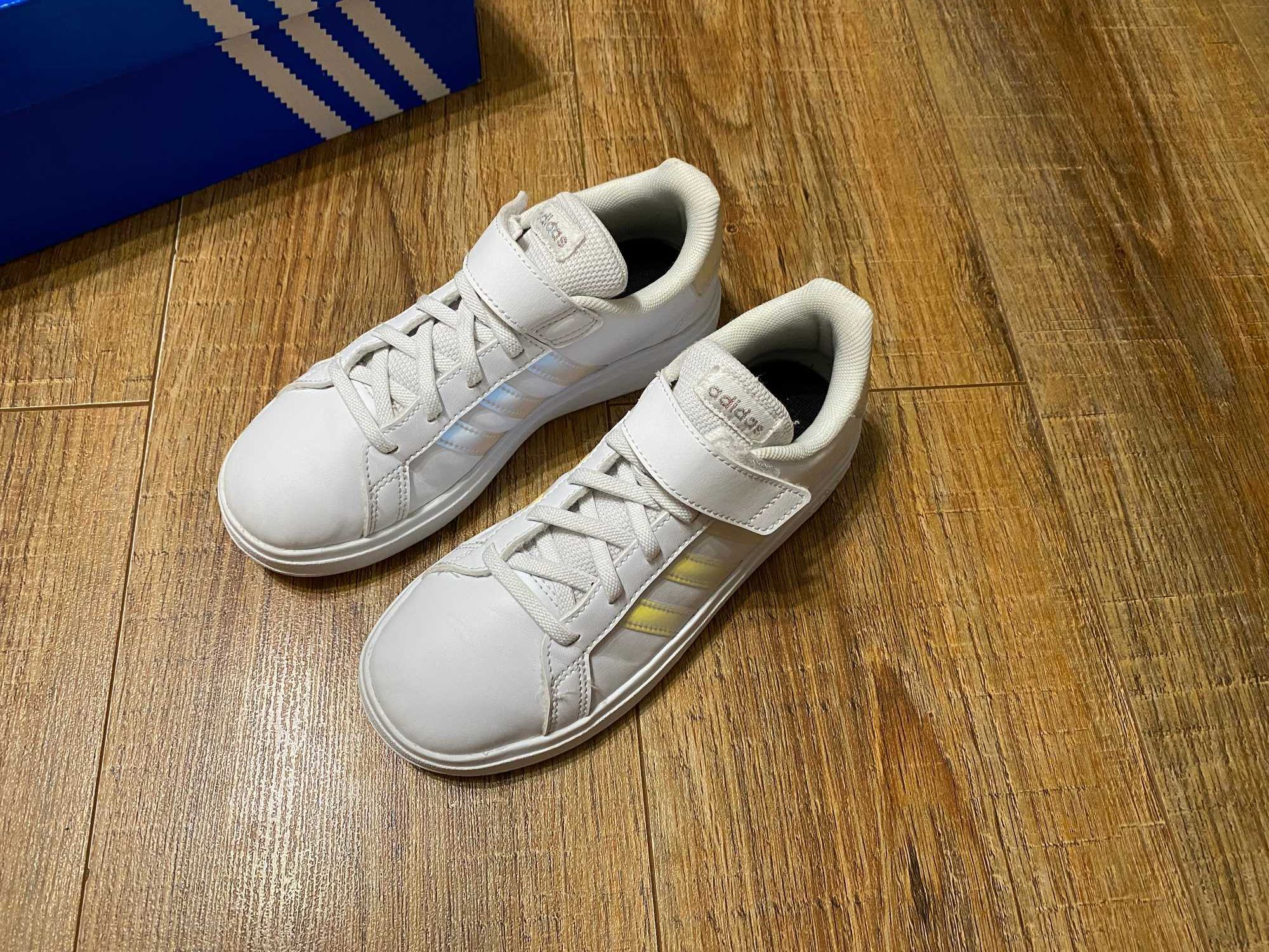 Adidas кроссовки кросівки детские на девочку Адидас оригинал р.34