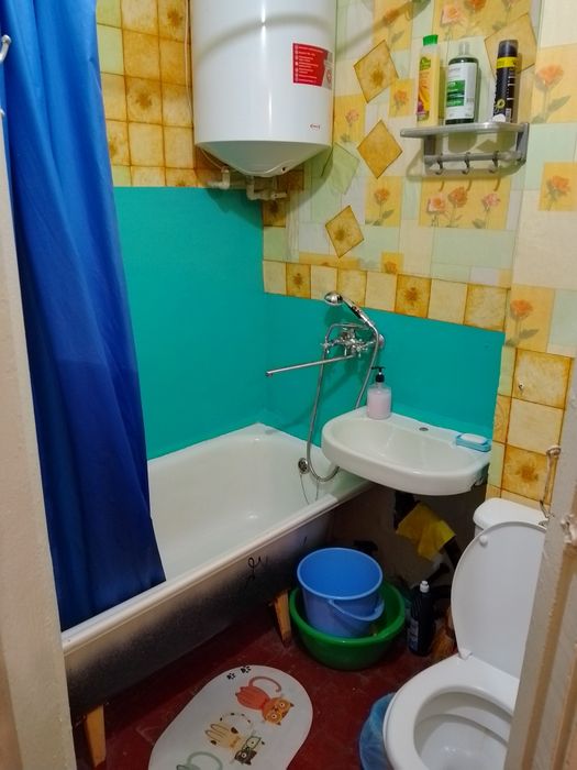 Подобово 1к  ,р-н критий ринок ,ТЦ Посад ,