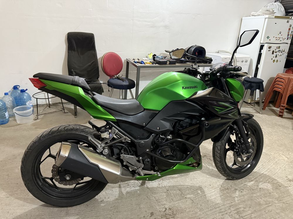 Продам мотоцикл Kawasaki Z300 2016г.