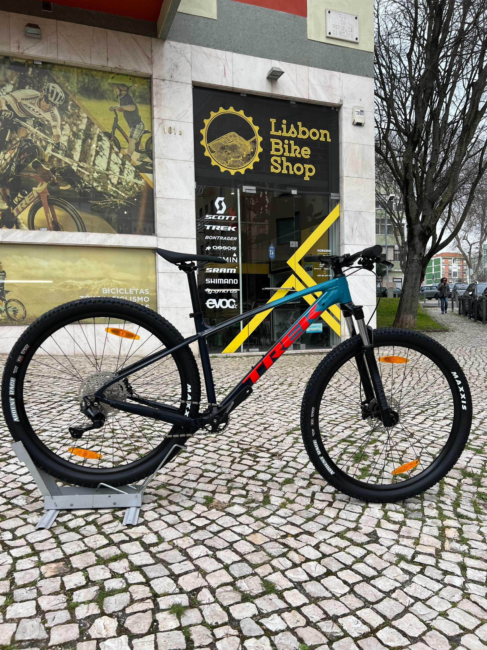 Bicicleta Trek Marlin 7 Navy Fade