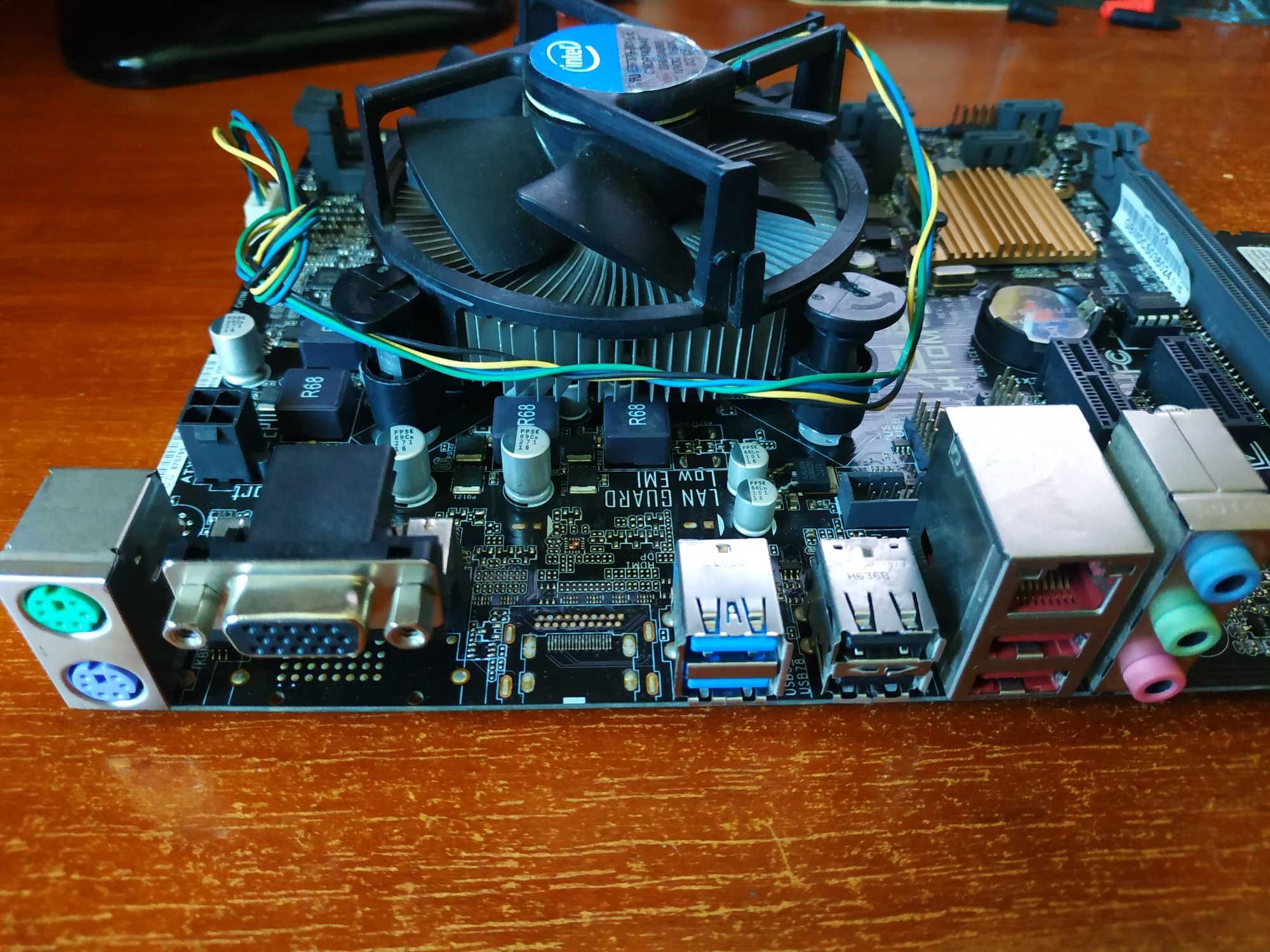 Комплект ASUS H110M-CS sock.1151 micro ATX+Pentium G4400+8Gb DDR4