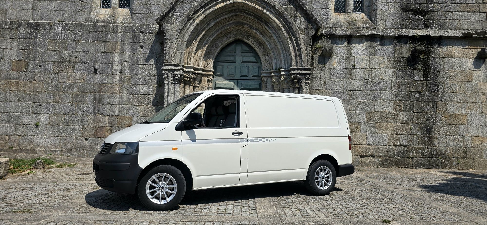Volkswagen transporter t5 1.9tdi(CAMPERVAN)