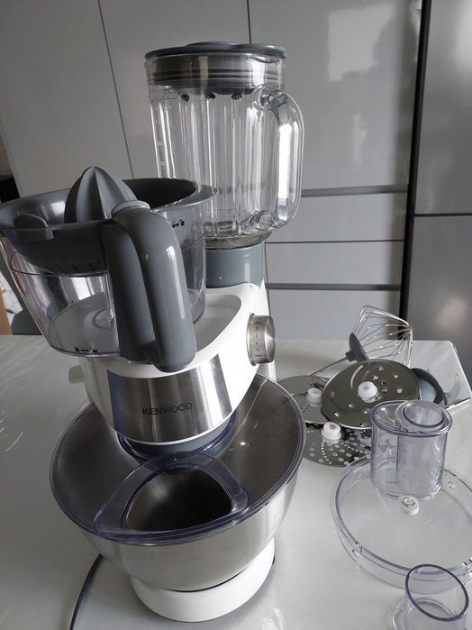 Robô de cozinha completo, batedeira, mistura, amassa,