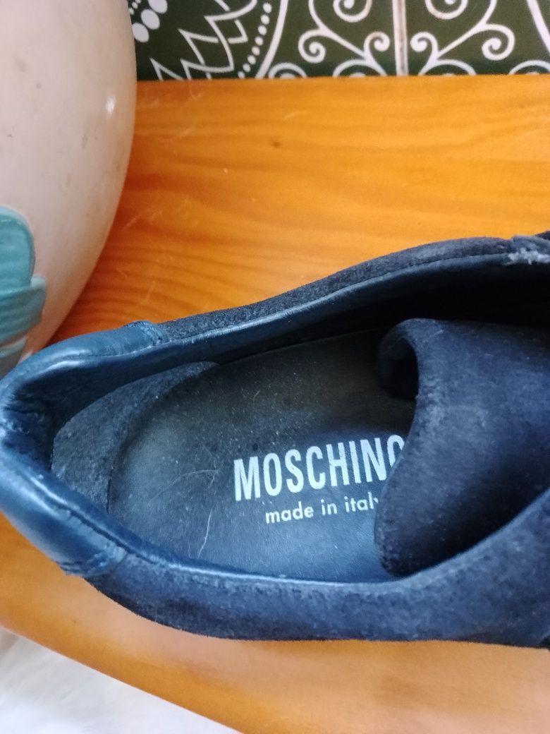 Tênis Moschino num 40