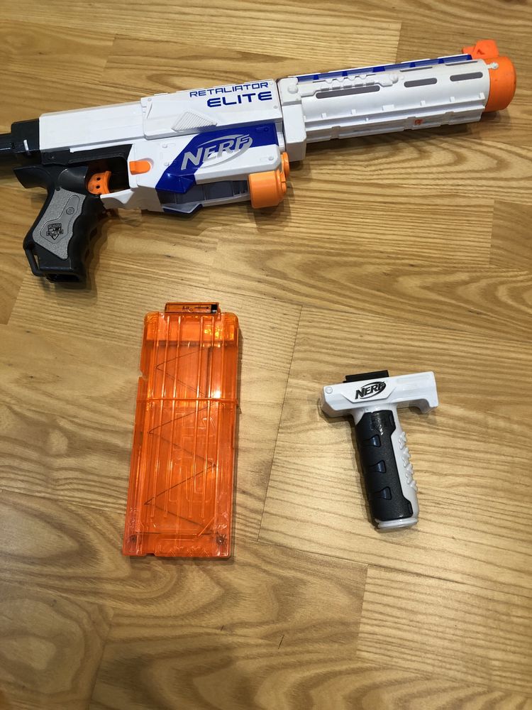 Автомат Nerf Elite Retaliator