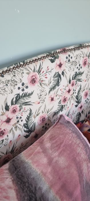 Łóżko sypialniane