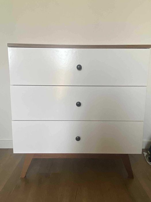 Szafa i komoda bkack red white