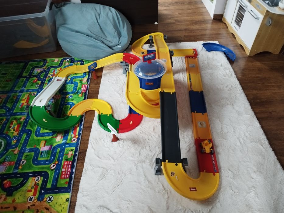 Kolorowy tor wyścigowy