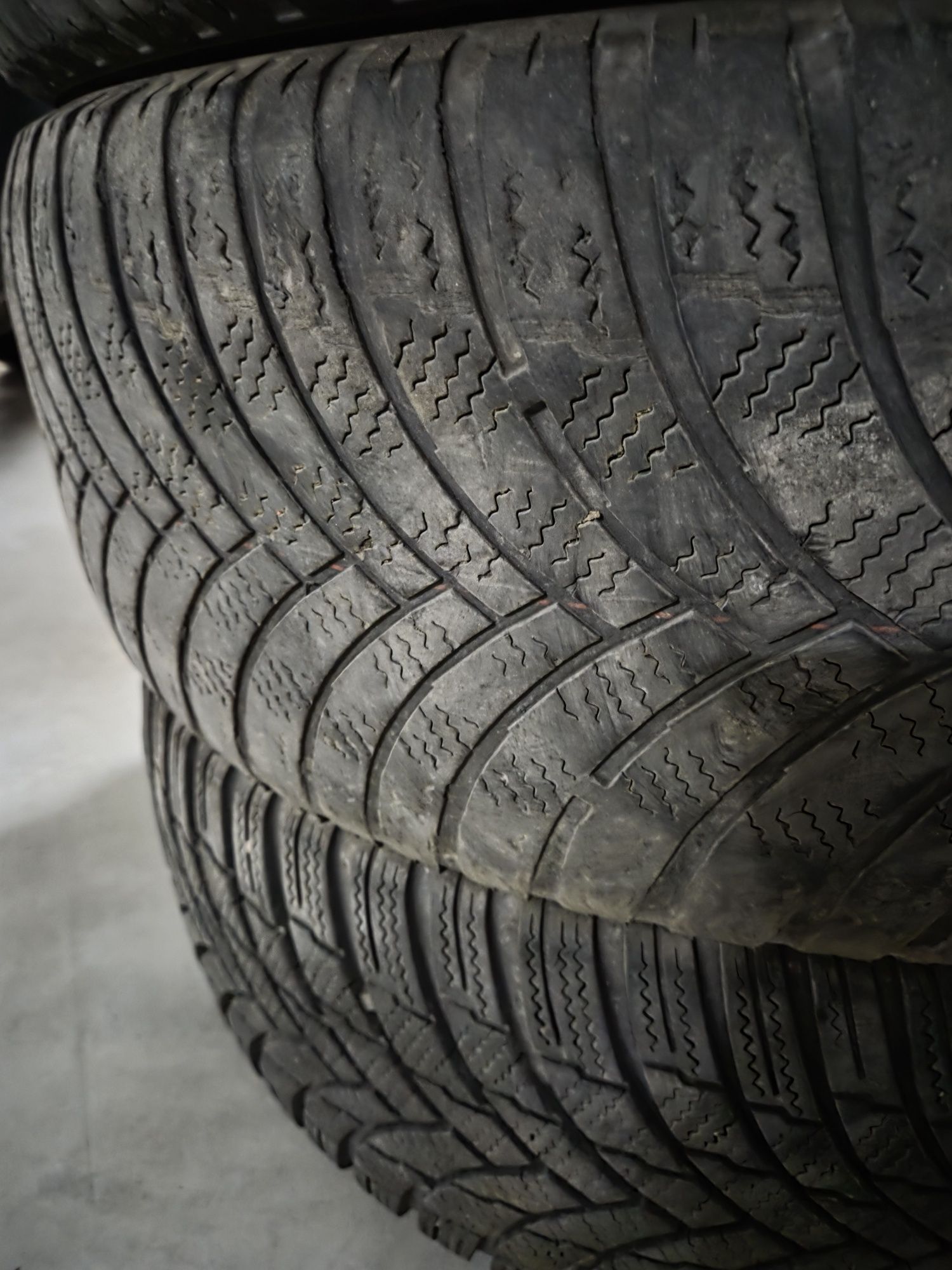 Opony 225/60 R17
