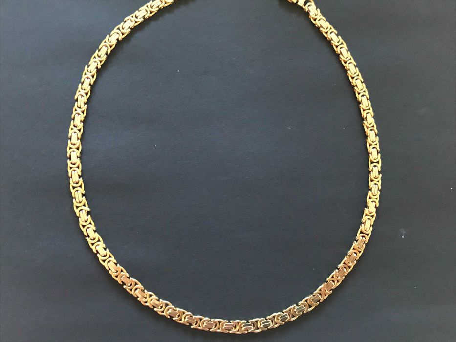 Gold Ladies neckless 18k