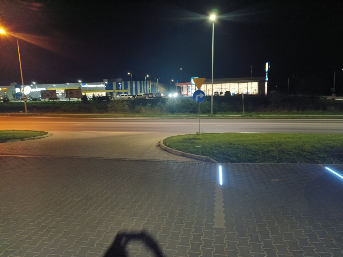 Na przeciwko Lidl miejsce reklamowe do wynajęcia