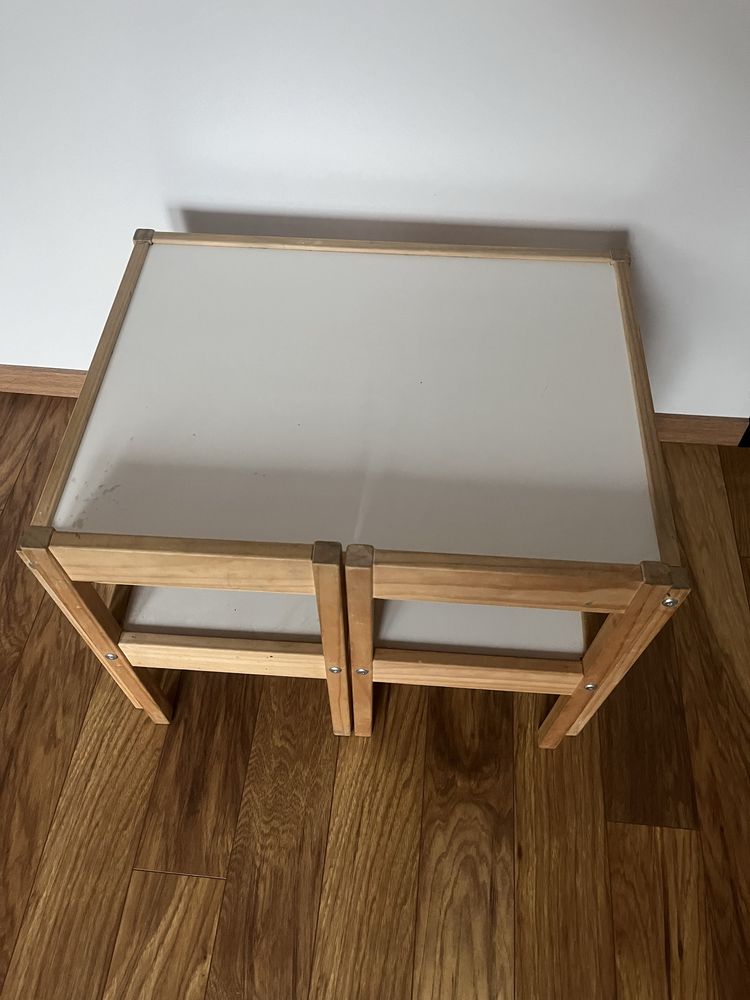 Stolik ikea dwa krzesełka