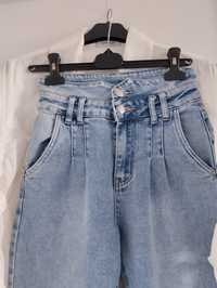 Spodnie jeansowe Mom slim fit 34