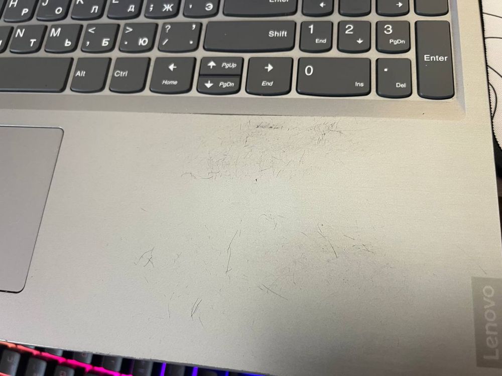 Продам особистий вживаний ноутбук Lenovo
