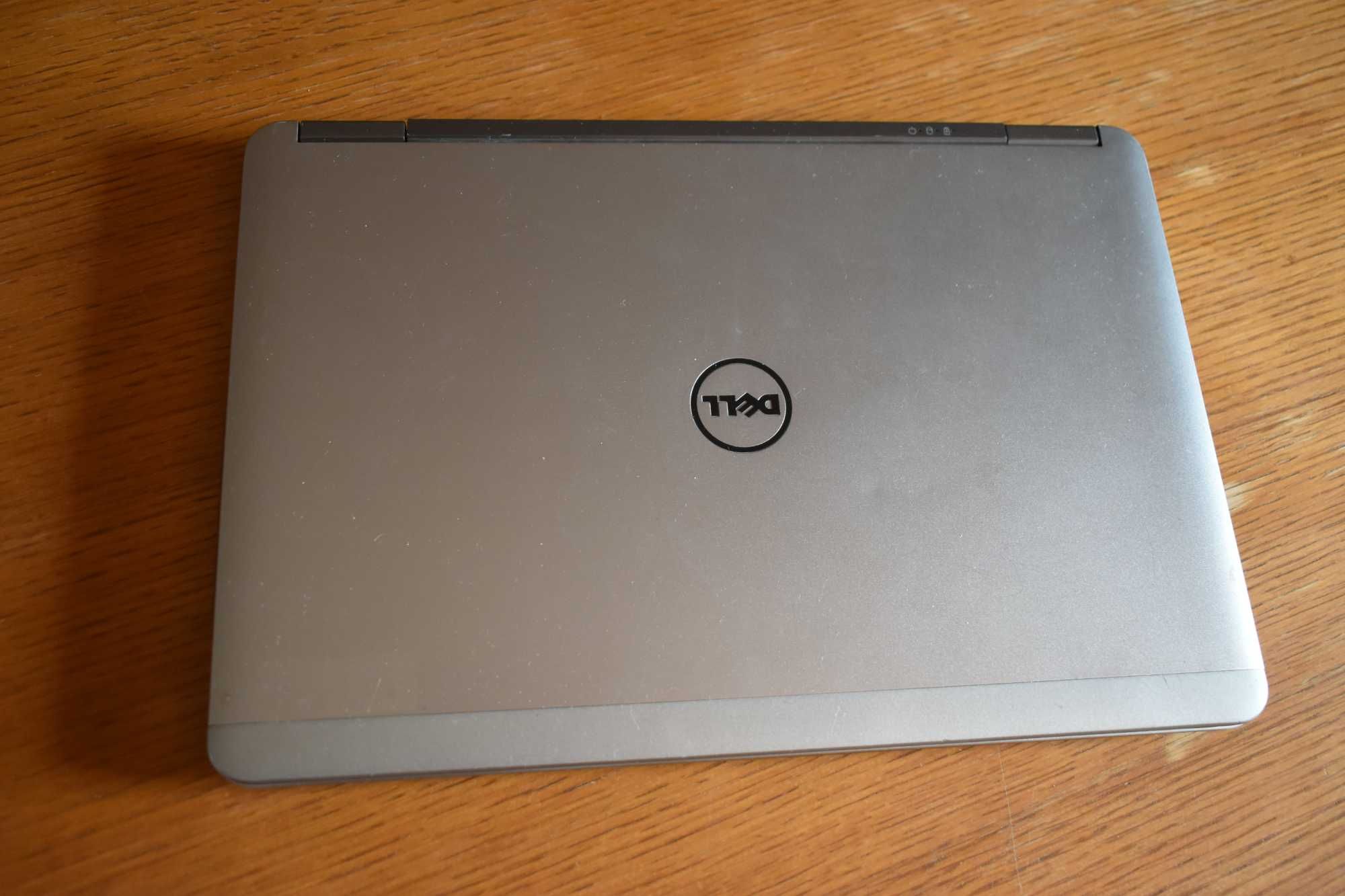 Laptop Dell Latitude E7240 i5-4300U SSD W10 Pro + stacja dokująca UK