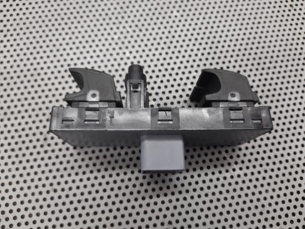 Comando / botão / interruptor vidros frente esquerdo VOLKSWAGEN Touran