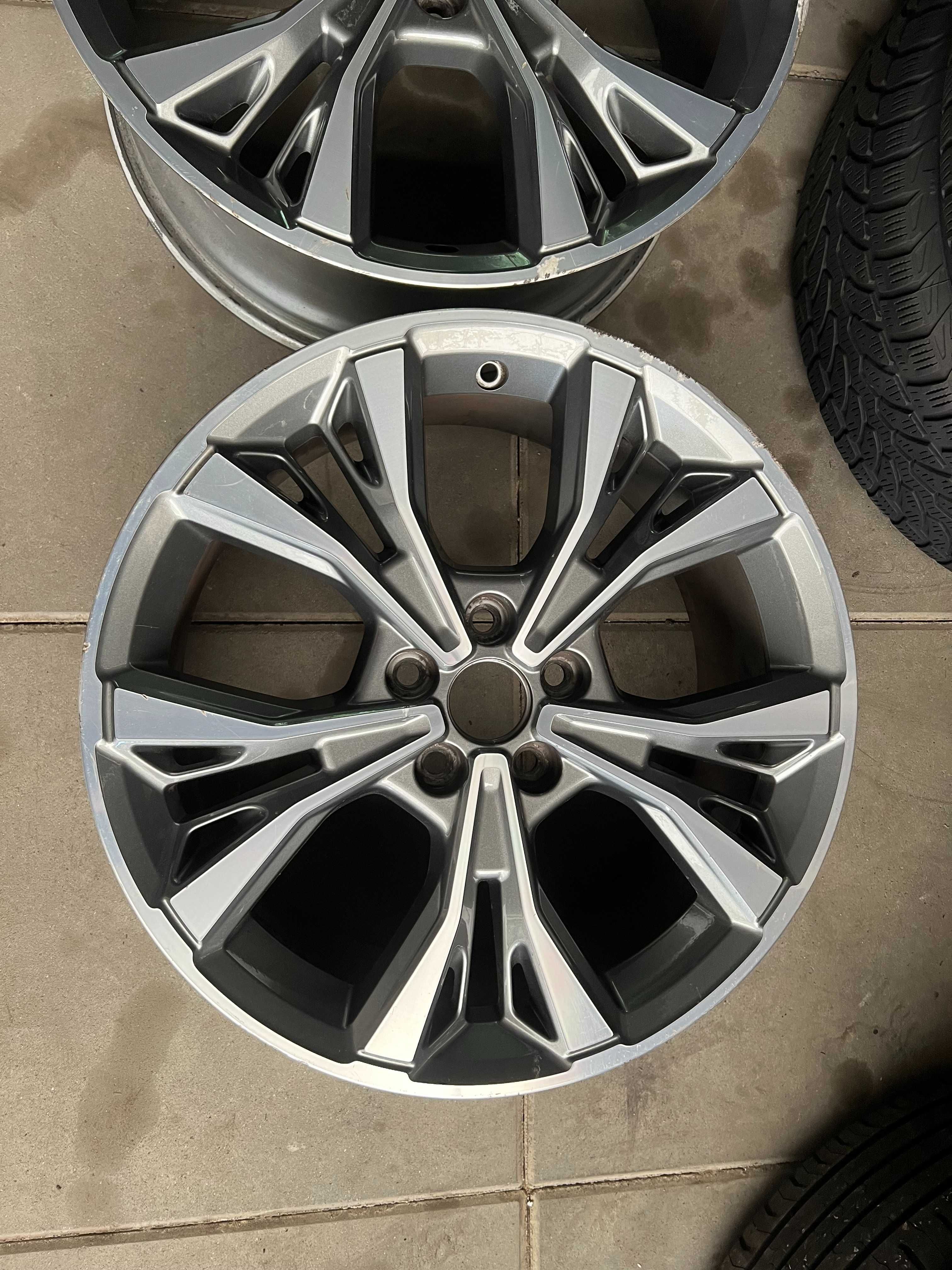 Felgi aluminiowe OE 8Jx18H2 ET55 5x108 FORD Focus Kuga Mondeo ST-Line