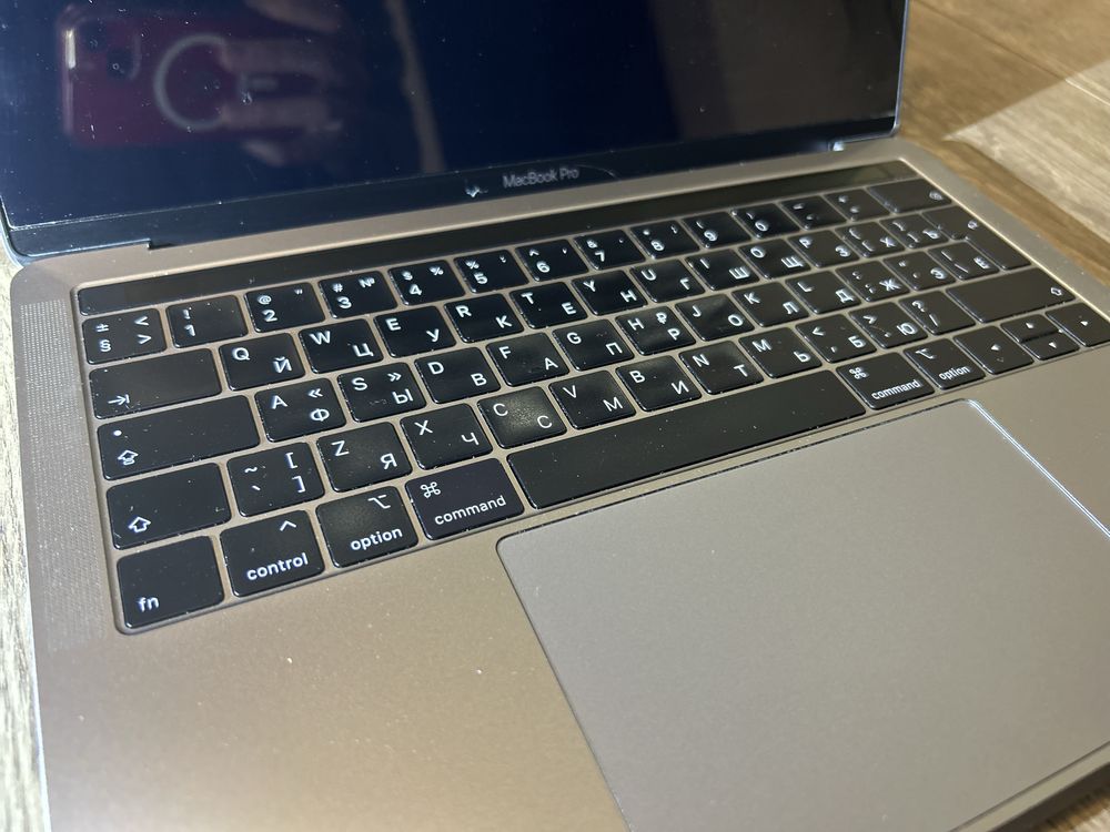MacBook Pro 2019 13' 256/16 touchbar