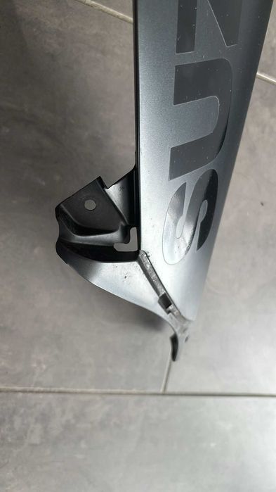 Osłona Owiewka Pług Lewy Suzuki GSX-R 600. 750 K6 K7 [1853]