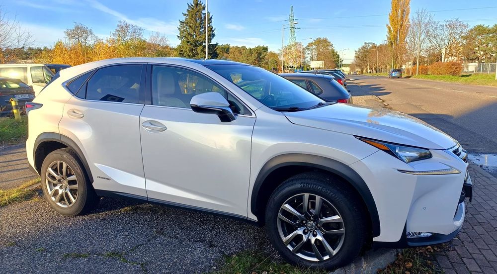 Lexus NX Lexus NX300H hybrid, polski salon, stan idealny
