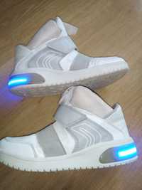 Buty geox 34 JR x Led za kostkę sneakersy