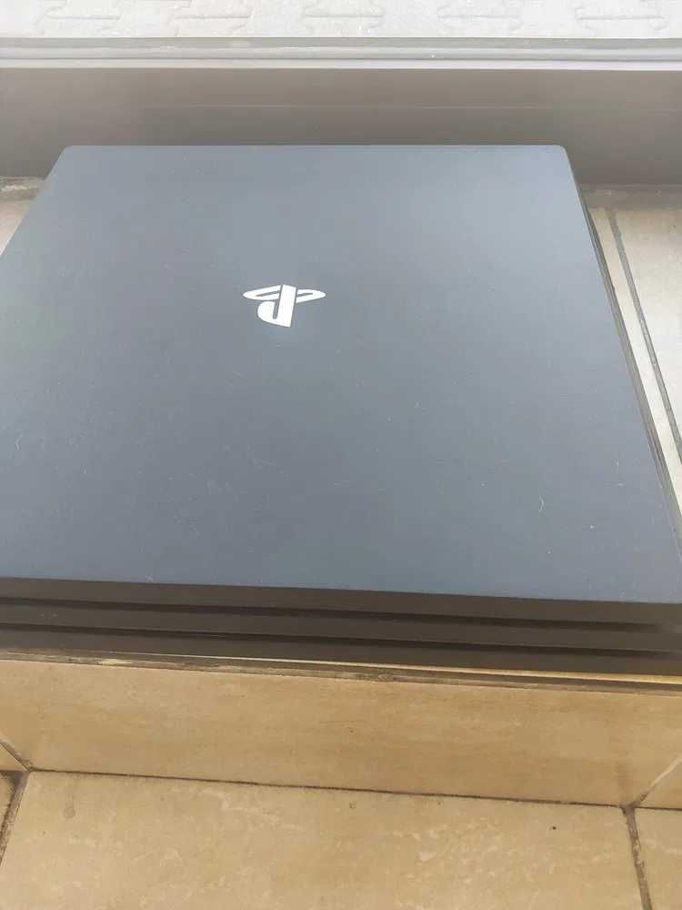 (1844/25) Konsola PlayStation 4 Pro 1TB