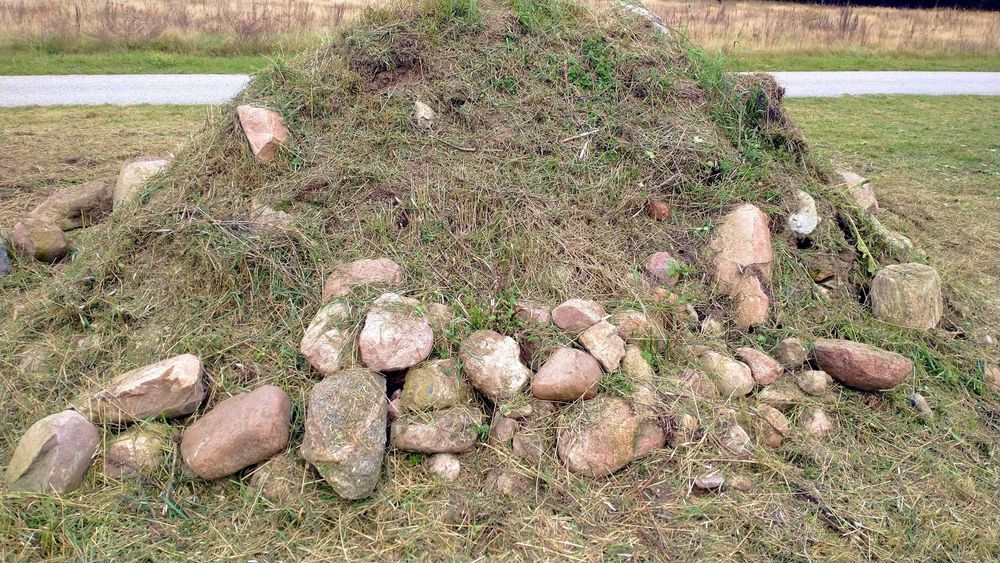 Kamienie polne - głazy owalne i ciosane