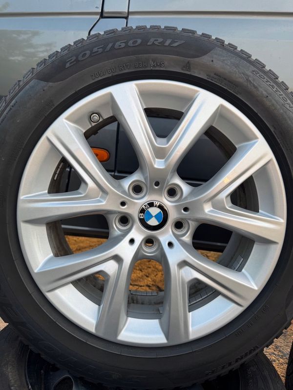 Koła Bmw X1 F48 X2 F39 Alufelgi Felg Ronal 17/5x112 Pirelli