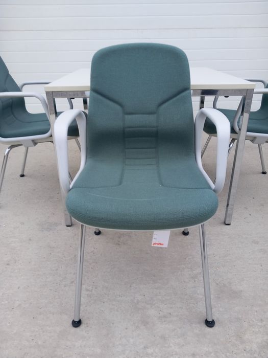 Krzesła biurowe konferencyjne