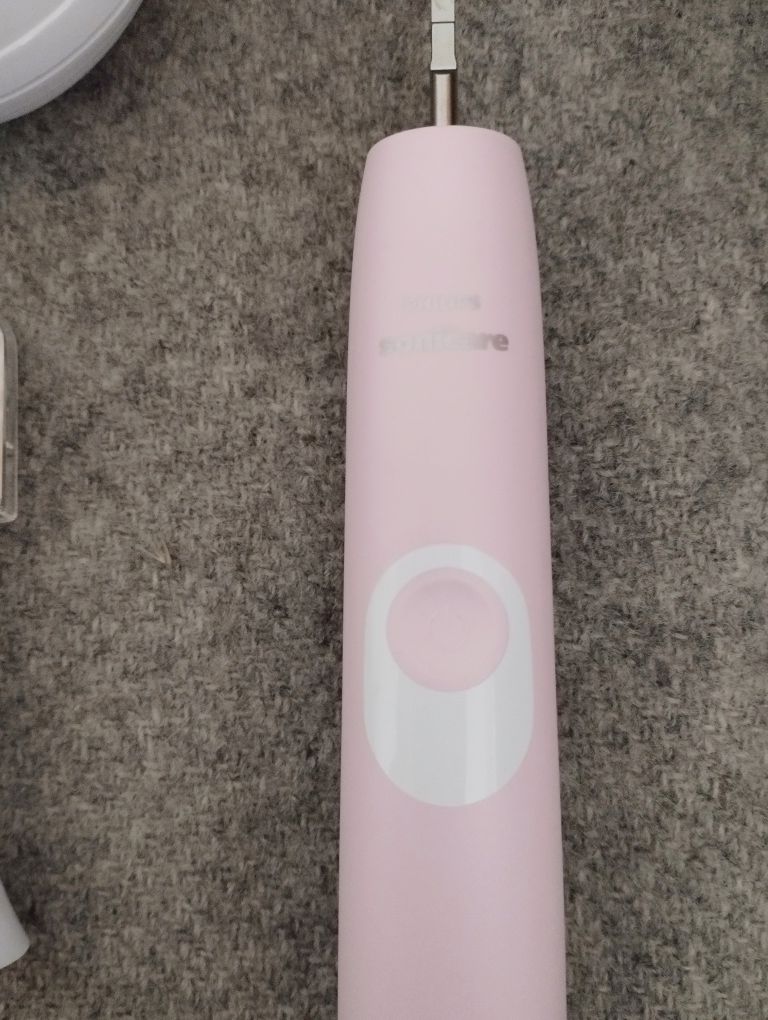 Nowa różowa szczoteczka soniczna do zębów Philips sonicare 4300 etui