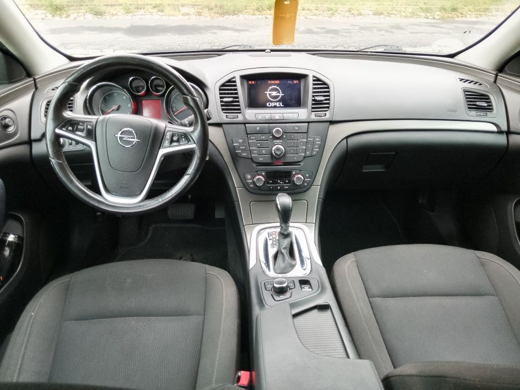 Opel Insignia Sports Tourer 2.0 CDTI z 2010r  118KW Automat