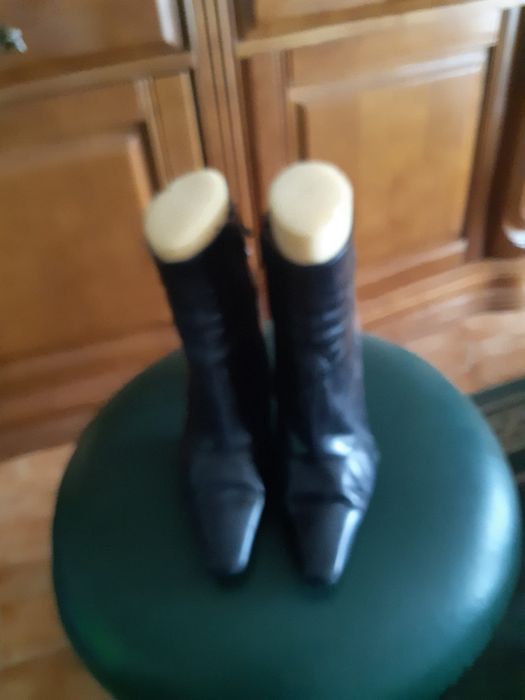 Botas  37e sandálias 38