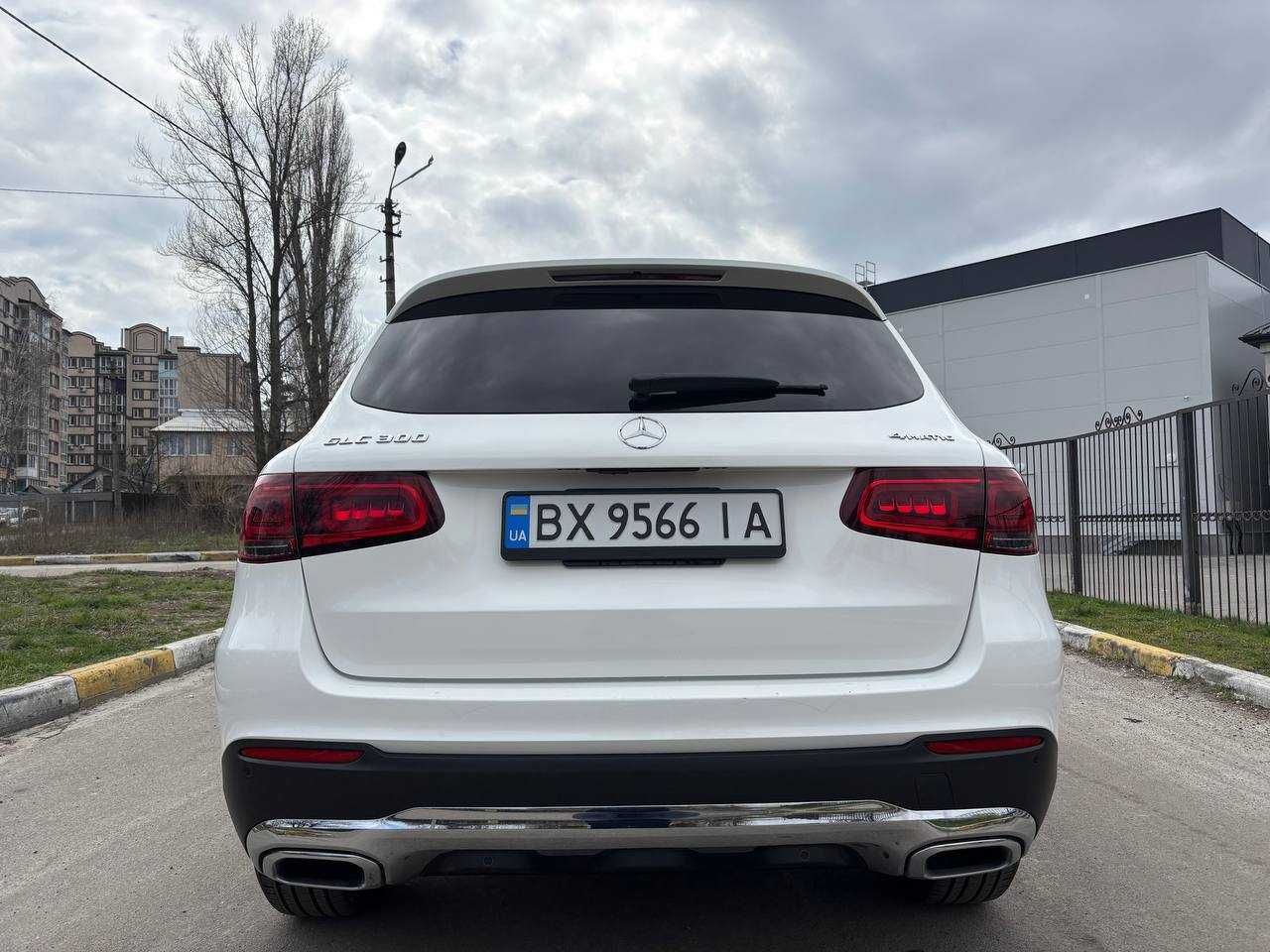 Mercedes-Benz GLC-Class 2021