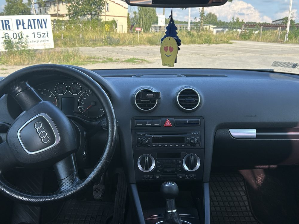 Sprzedam Audi A3 8P sportback 2.0 tdi 140 koni
