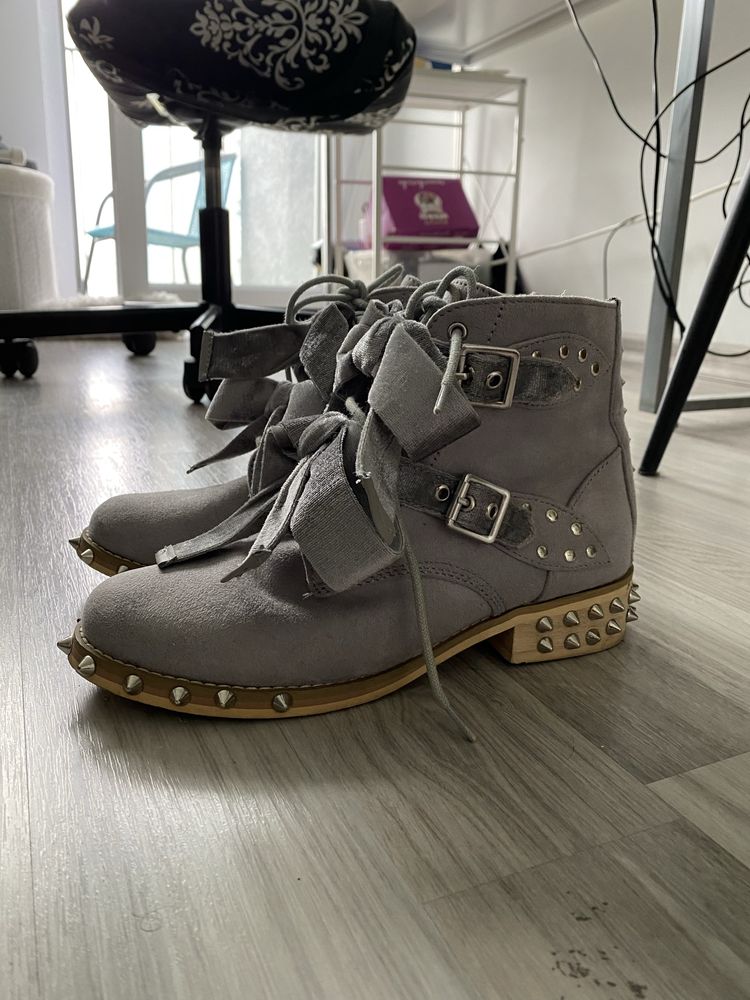 Botki buty Lu Boo 38 z ćwiekami zamszowe szare sztyblety