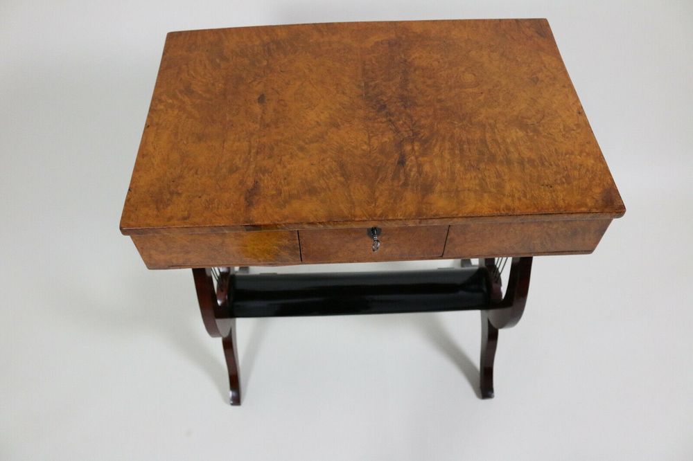 Antyk stół krawiecki Biedermeier Lyra ok. 1820
Prezentacja Rzemio