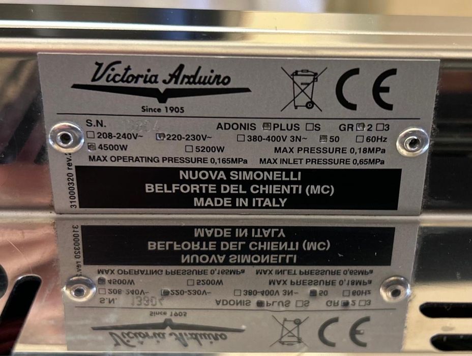 Професійна Кавоварка/Кавомашина Victoria Arduino Adonis +