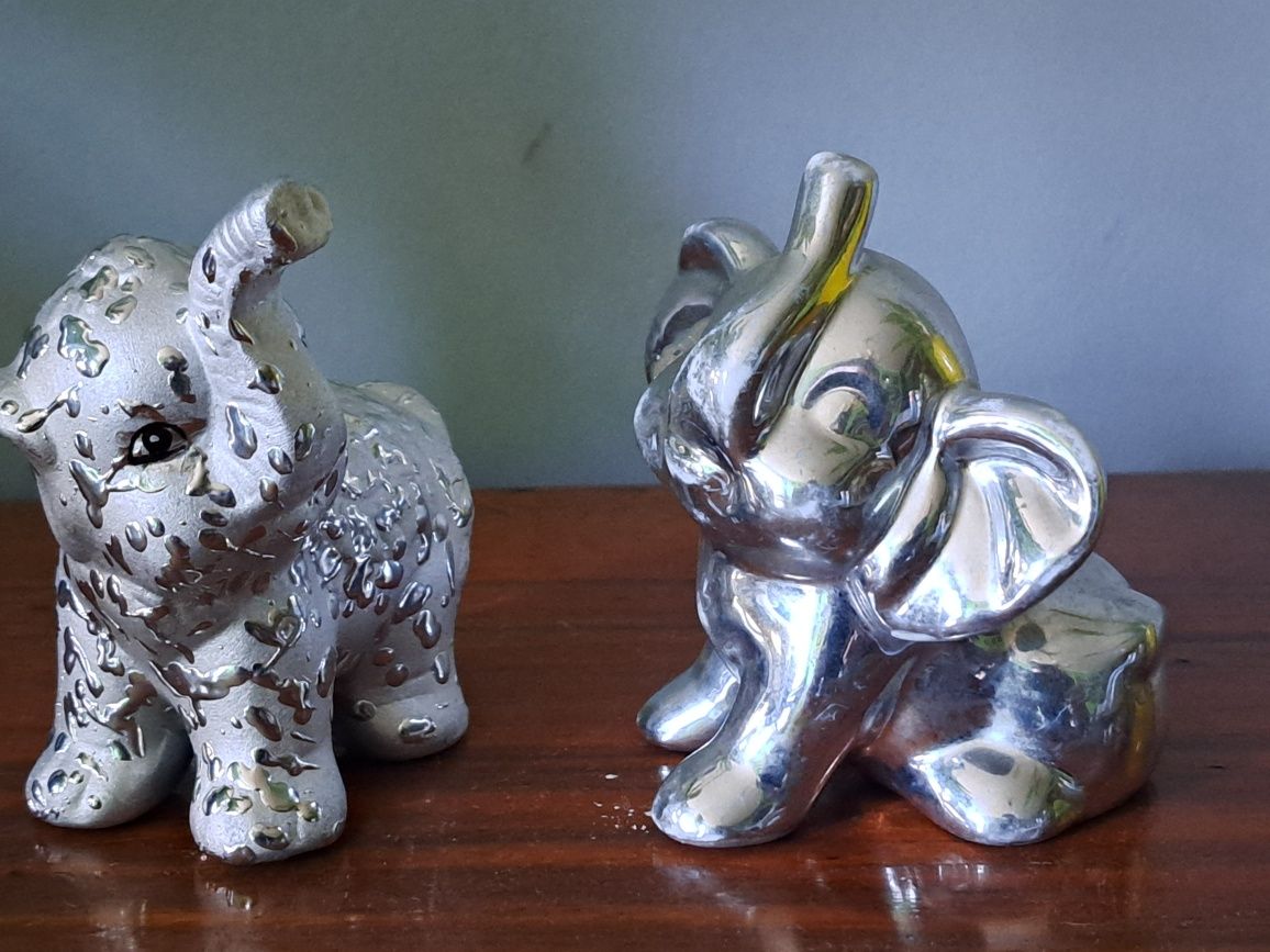 Słoniki  w kolorze srebrnym - figurki ceramiczne
