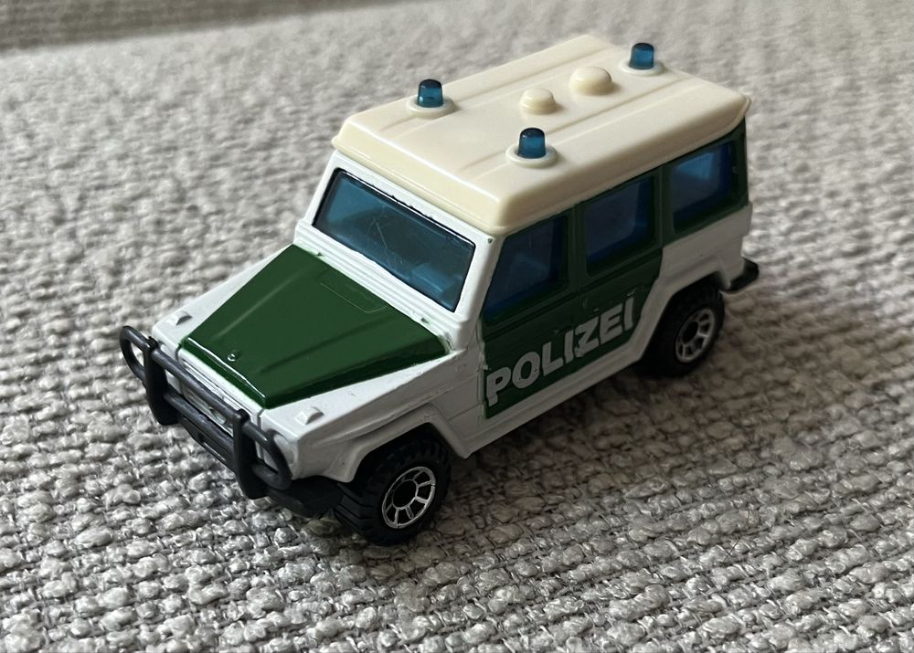 Matchbox Mercedes Benz 280 GE Polizei