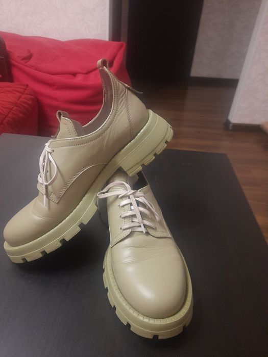 Туфлі- оксфорди  з натуральної шкіри