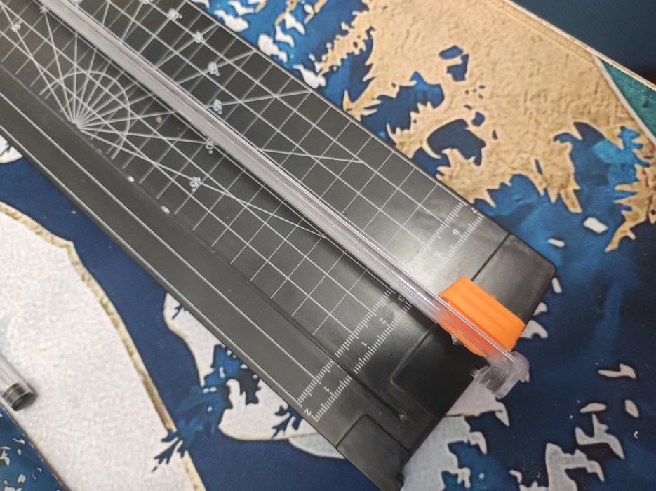 Guilhotina/cisalha para corte de papel - Staples