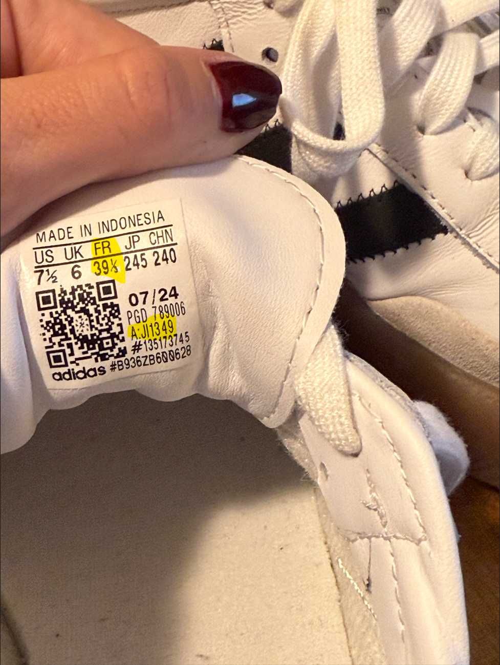 Adidas Originals Women's Sambae (engano no tamanho)